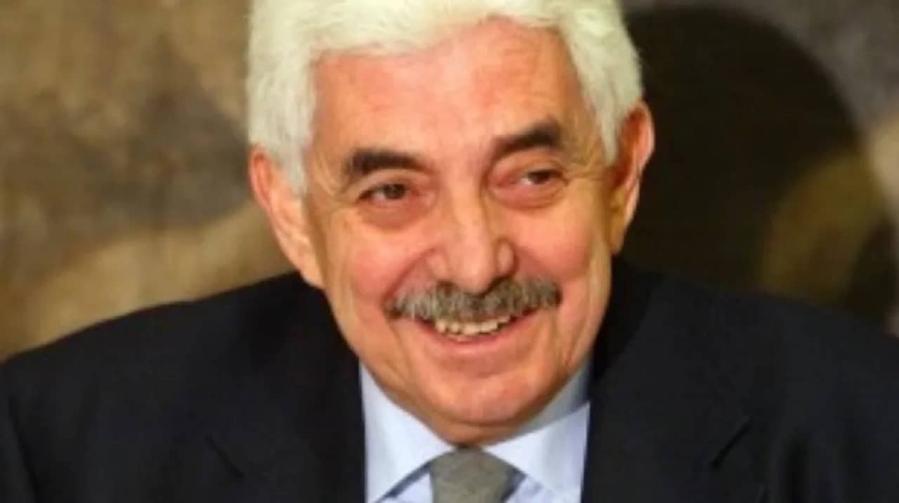 In memoria di Giuseppe Tesauro