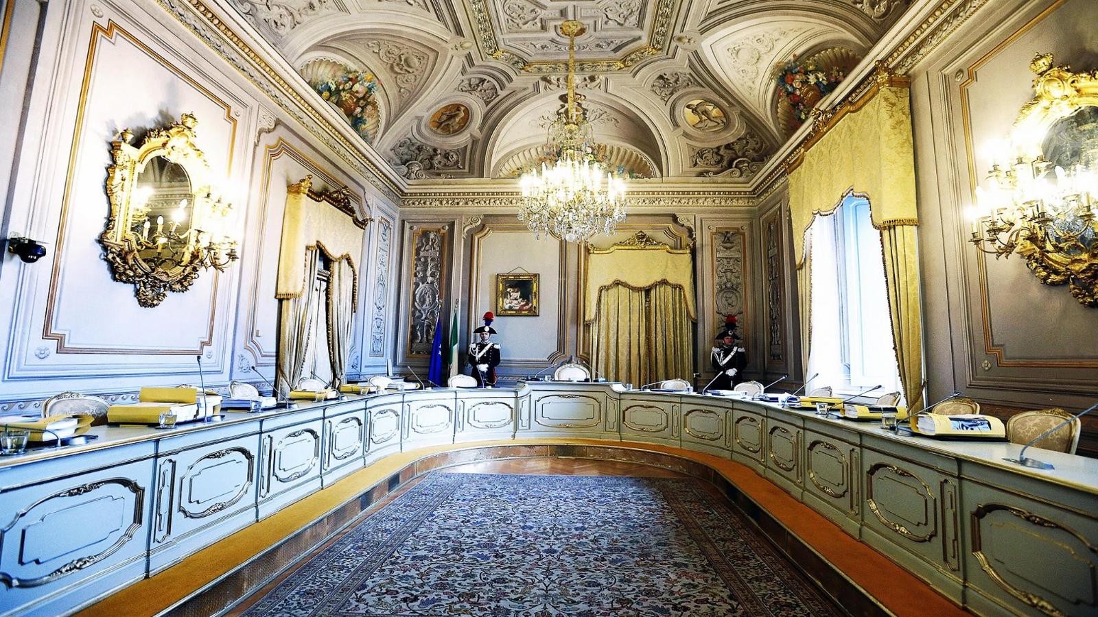 La Corte costituzionale a ranghi ridotti: inefficienze e rischi derivanti dalla perdurante mancata elezione del quindicesimo giudice costituzionale