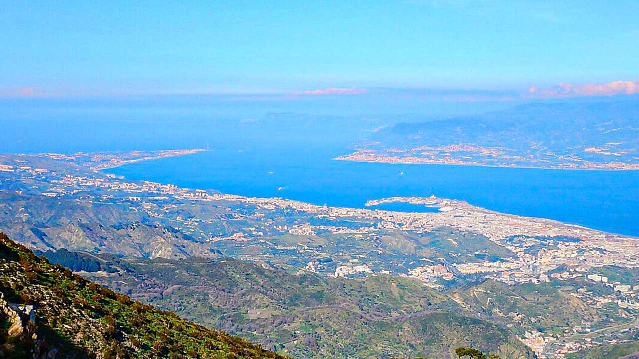 Lo schema di decreto-legge per&nbsp;il&nbsp;Ponte sullo Stretto e&nbsp;le&nbsp;infrastrutture strategiche