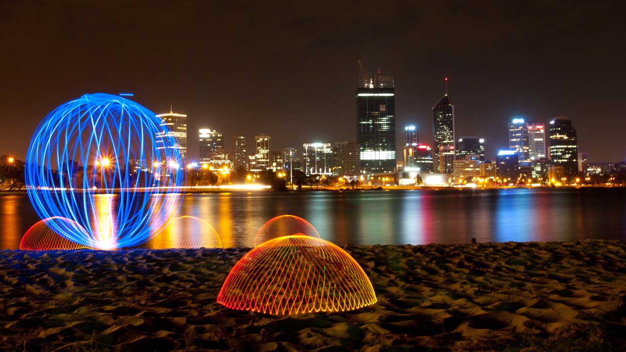 Imperi digitali emergenti dalla&nbsp;crisi dell’ordine internazionale, del&nbsp;costituzionalismo e&nbsp;dello&nbsp;Stato