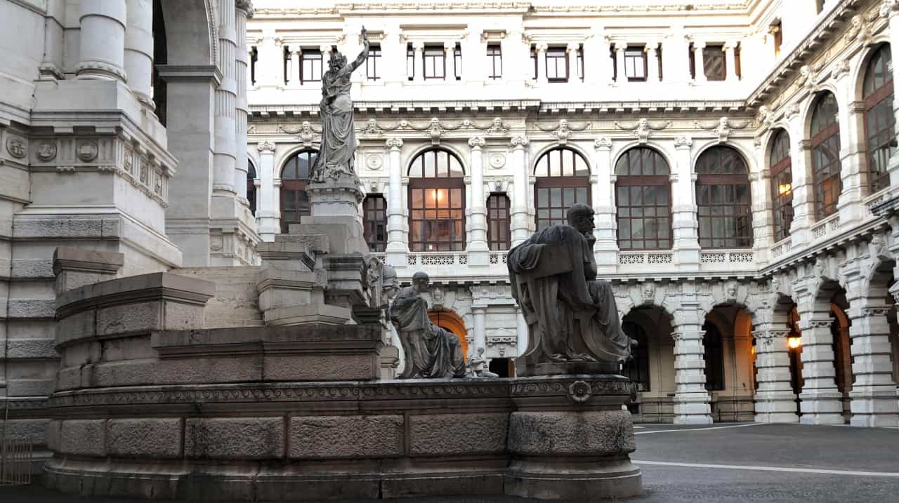 Decreti di fissazione di udienza pubblica e di adunanze camerali in Cassazione emessi dopo il 18 ottobre 2022 e fino al 31 dicembre 2022: quali norme si applicano?